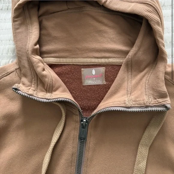 FP Movement Embroidered Logo Zip Up. Size Small - Picture 7 of 9